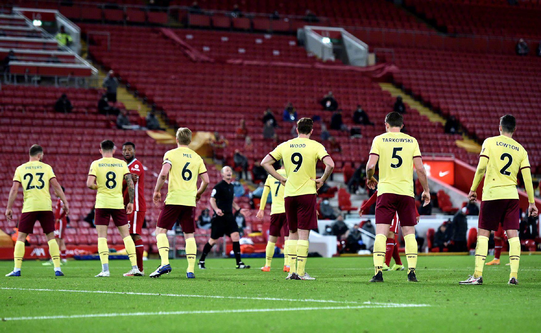 小黑與勇士 小黑與勇士